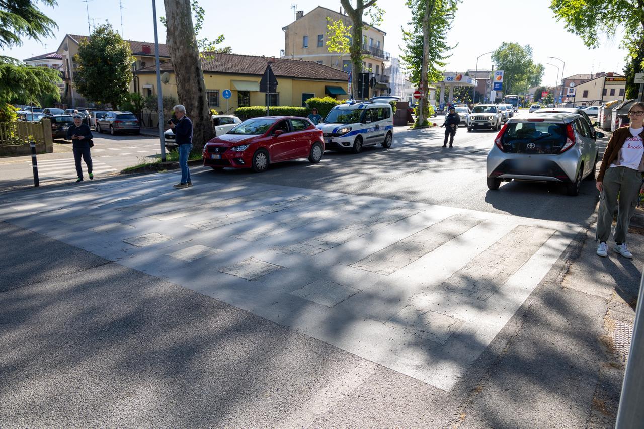 Attraversamenti pedonali in via Comacchio a Ferrara, inizia la nuova messa in sicurezza