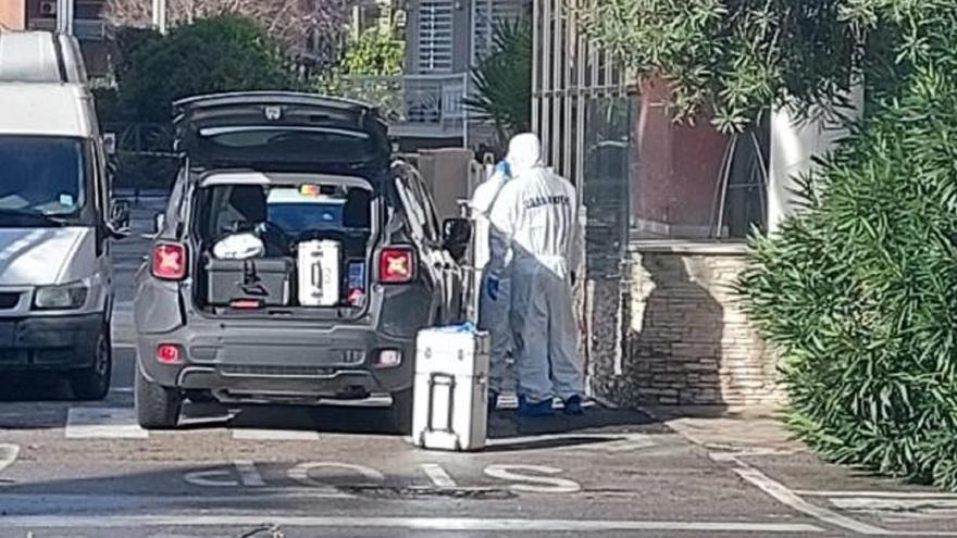 Rilievi scientifici dei carabinieri (foto d’archivio)