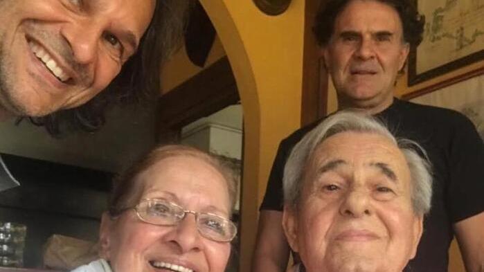 Leonardo Andreucci con i figli Paolo e Carlo e la moglie Loredana