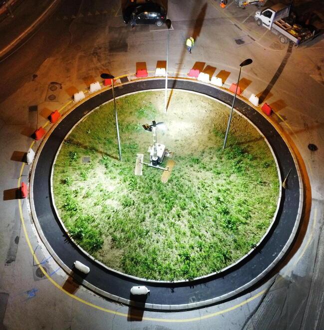 Pisa, rotatoria del Cnr quasi pronta: in corso (di notte) l’asfaltatura