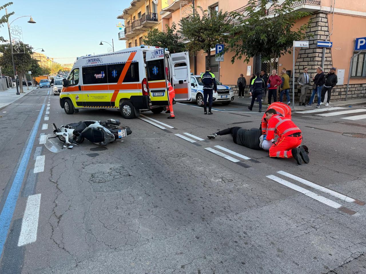 Olbia, scontro moto-furgone: centauro ferito