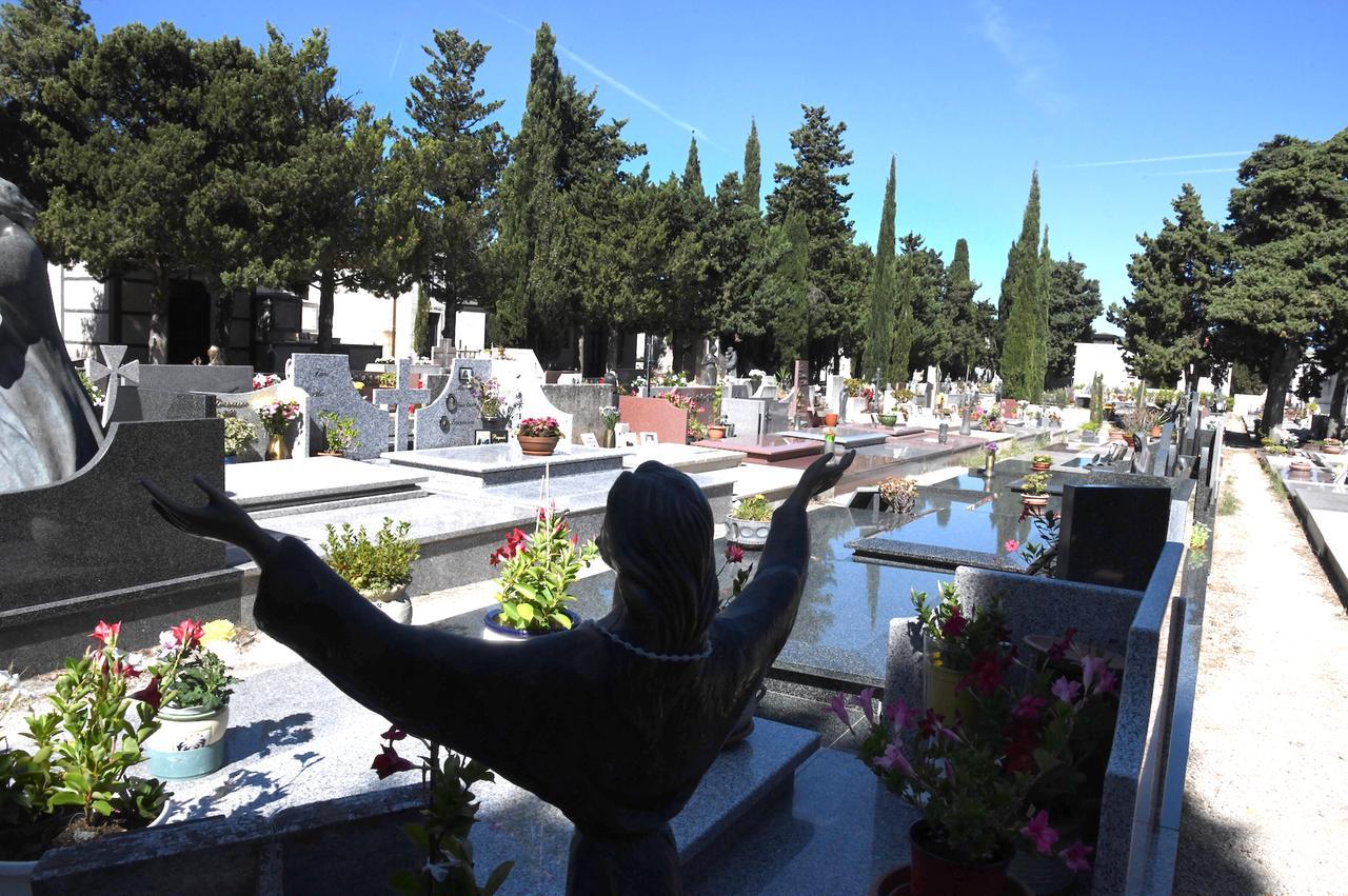 Manovra, arriva il bonus tombe: ecco quanto si può risparmiare