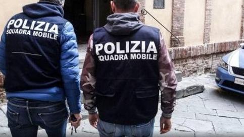 Truffa delle finte caparre: l'indagine della squadra mobile di Livorno (foto d'archivio)