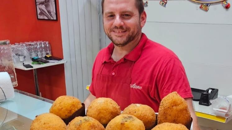 L’anima di Palermo incontra Sassari, l’arancina conquista i palati sardi