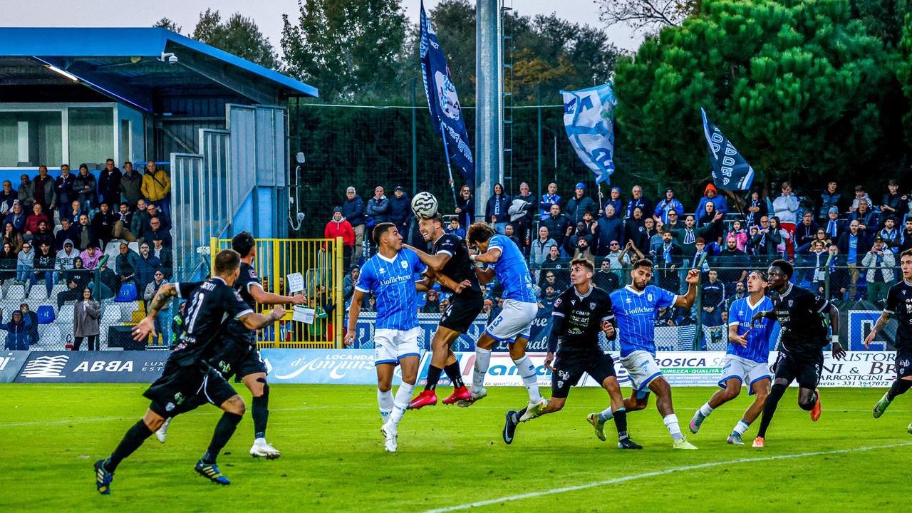 Un'azione di Pineto-Carpi (foto di Alessandro Torelli)