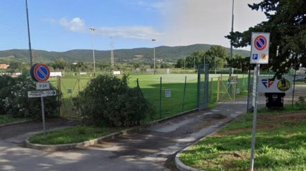 L’ingresso del campo sussidiario, in via Morandi a Bagno di Gavorrano