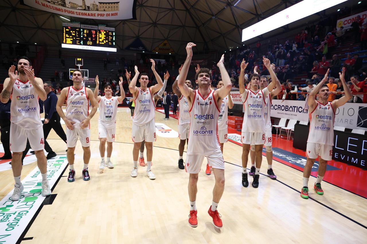 Pistoia torna alla vittoria dopo cinque ko, vittoria al fotofinish contro Roseto