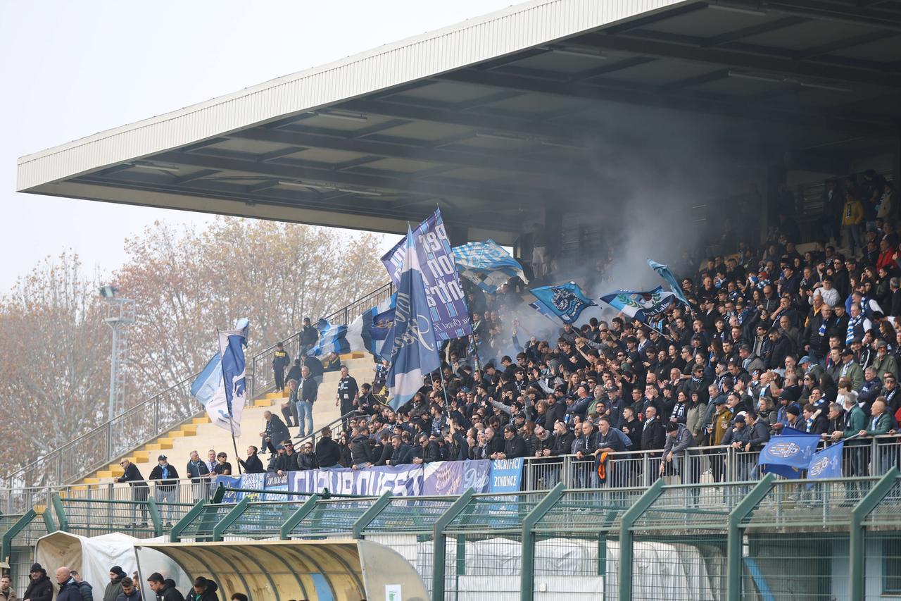 Ars et Labor, l’abito da professionista non ti sta. Crisi su tutti i fronti