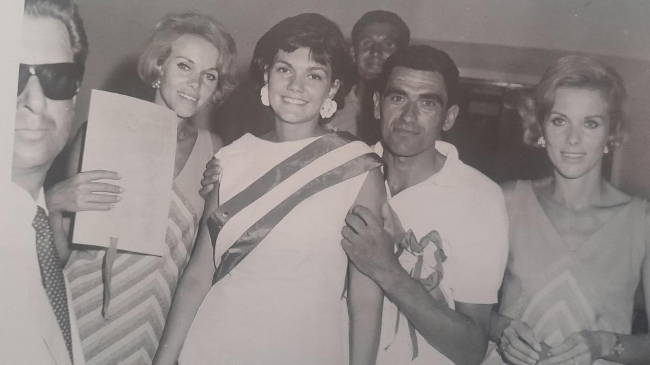 
	Le gemelle Kessler all'Argentario (Foto: album Rione Valle)

