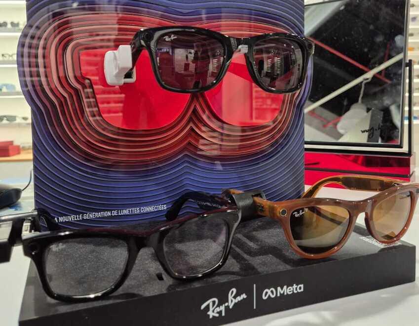 Grosseto, occhiali griffati rubati tra la folla. Nel mirino anche i RayBan Meta<br>
