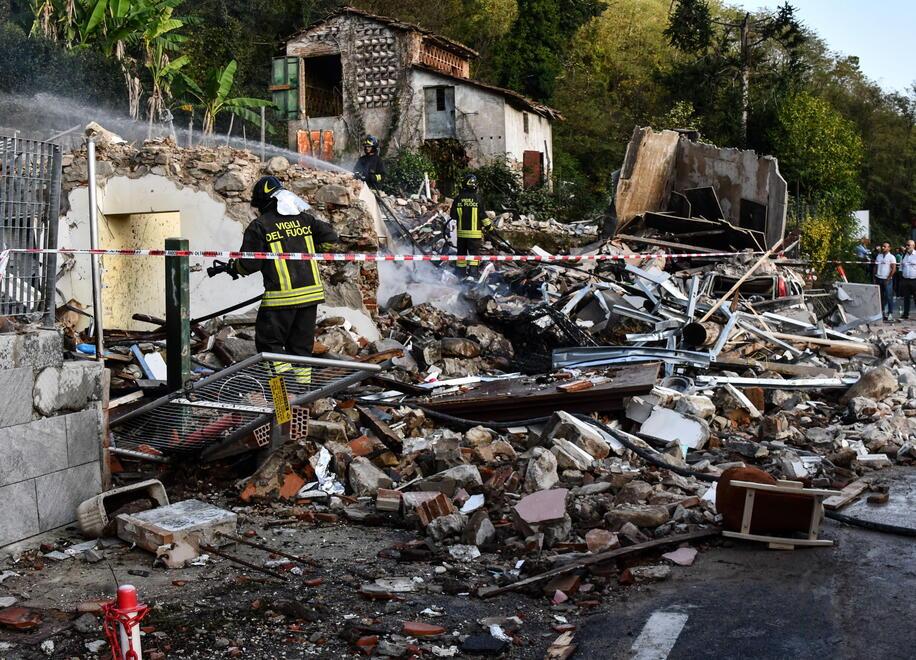 Strage di Torre, stop all'archiviazione: il giudice dispone altre indagini – 15 indagati per il disastro del 2022