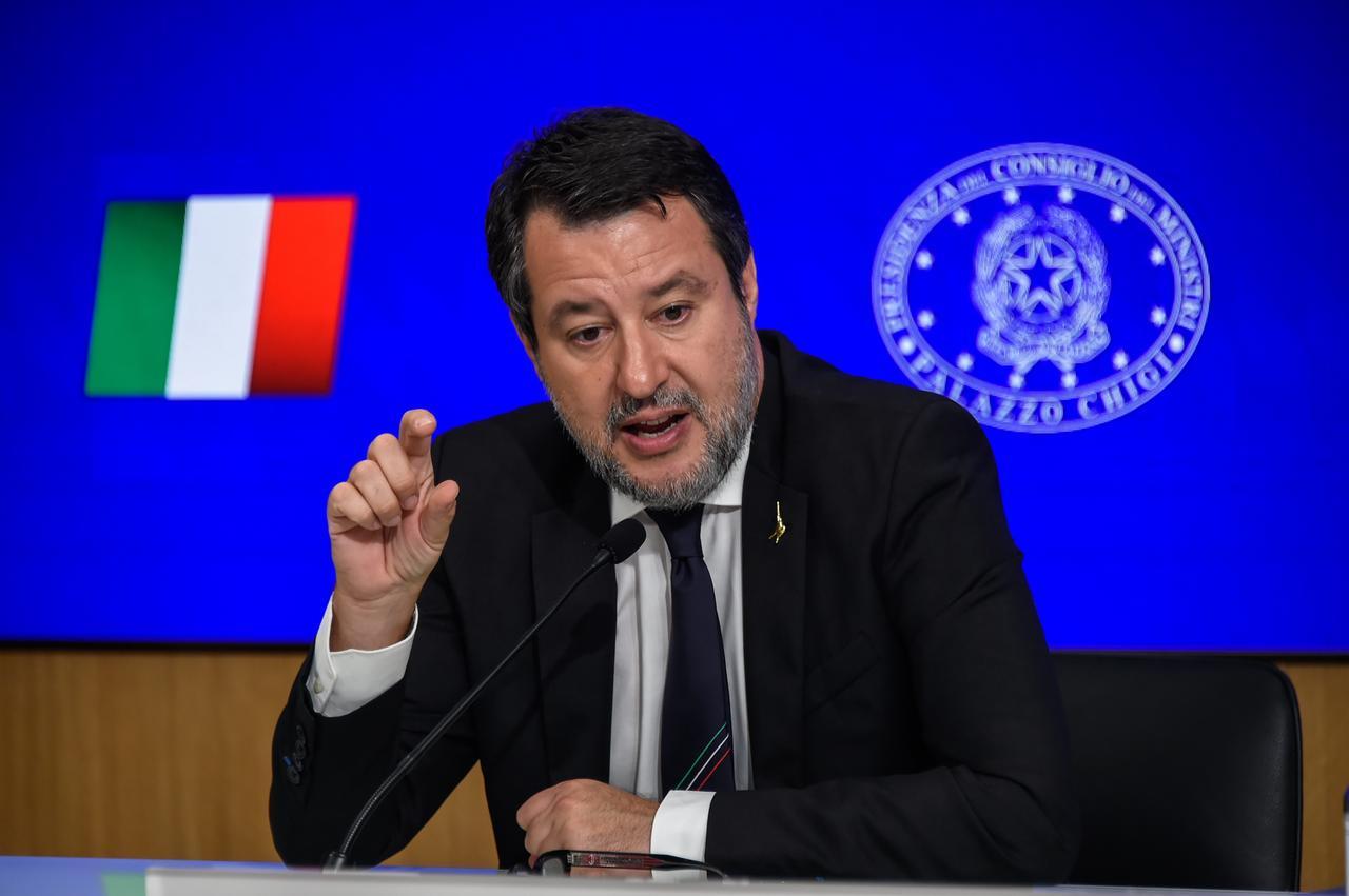 Salvini non si presenta al processo: «Impegni istituzionali in Veneto»
