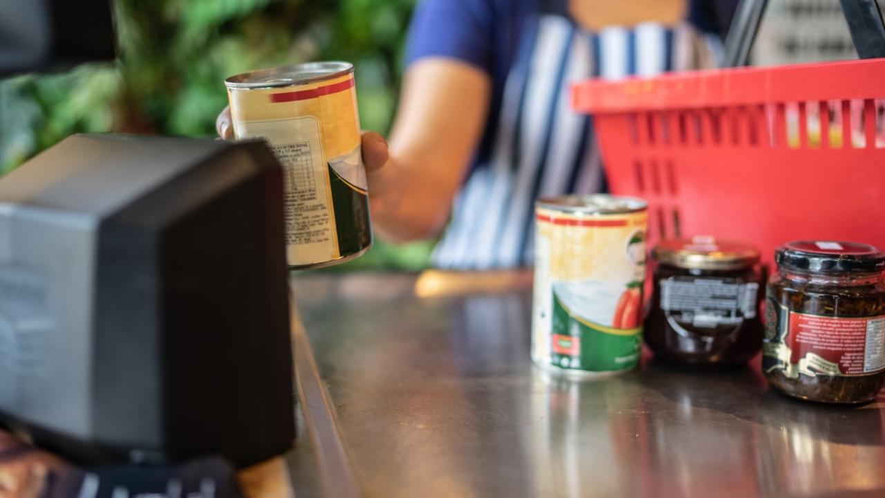 Il trucco del finto cliente alla Pam