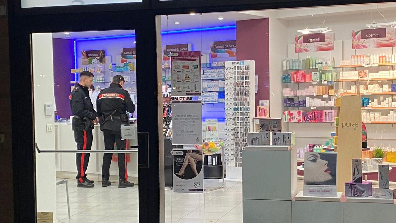 Reggio Emilia: bandito solitario rapina la Farmacia Comunale di via Gramsci