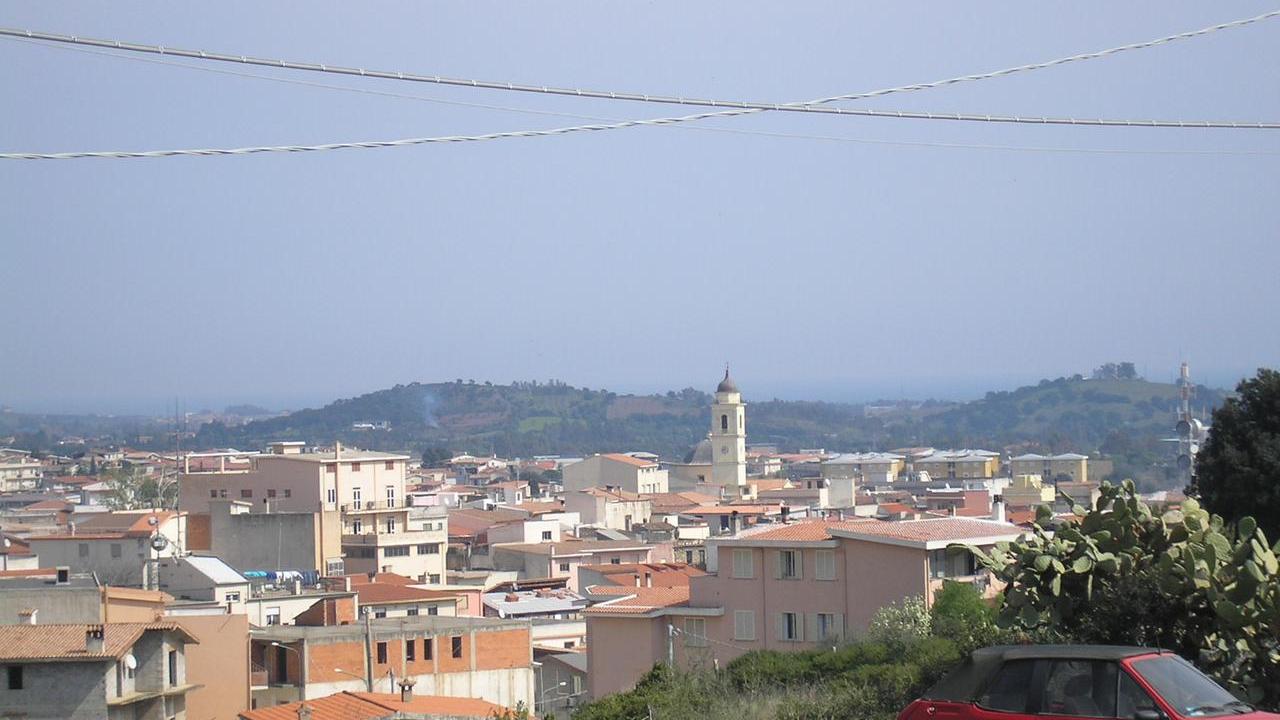 .Siniscola Una veduta del paese ( foto martini)