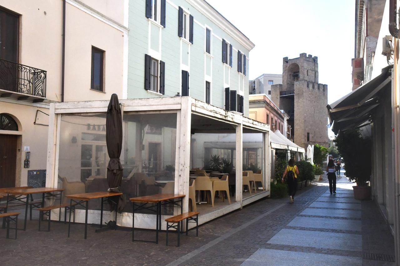 Guerra aperta sui dehors, esercenti al Tar contro il Comune di Oristano