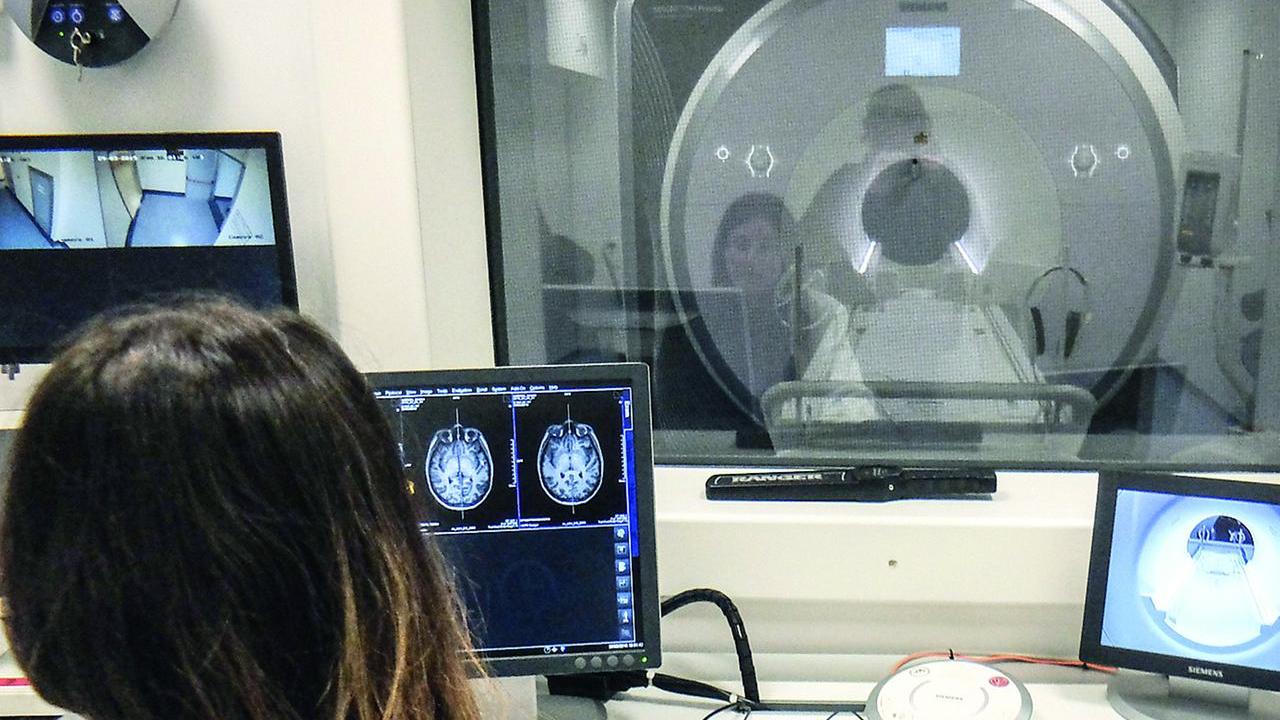 Liste d’attesa infinite e pazienti disperati: i lettori raccontano il loro calvario