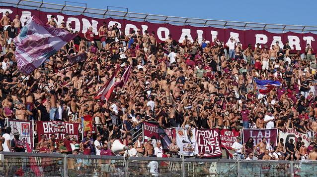 Livorno, l’appello della società: «Una tregua fino a giugno per difendere la serie C»<br type="_moz" />