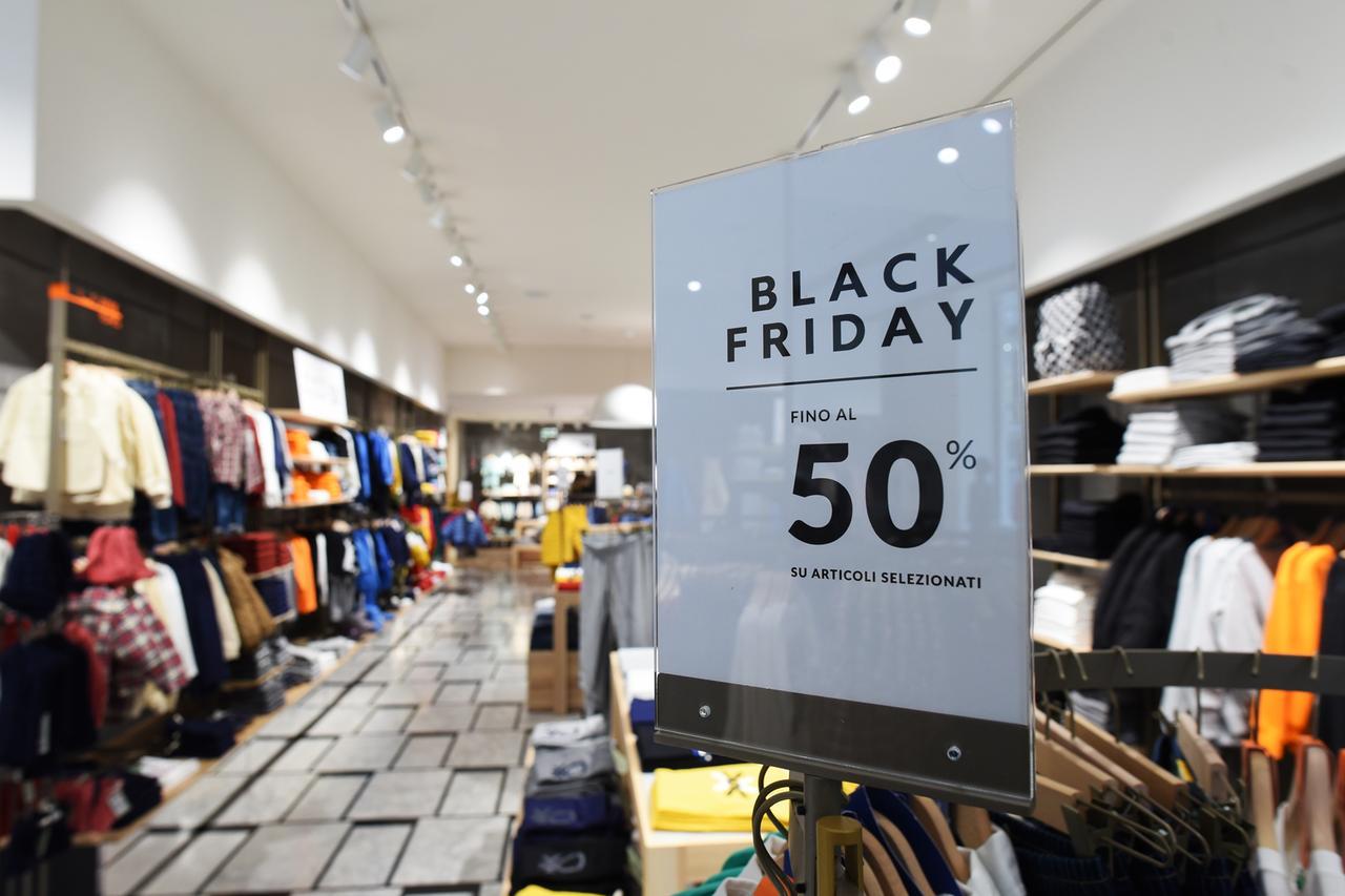 Black Friday 2025, in Emilia-Romagna lo aspetta il 66% dei consumatori: quanto si spende e cosa si compra