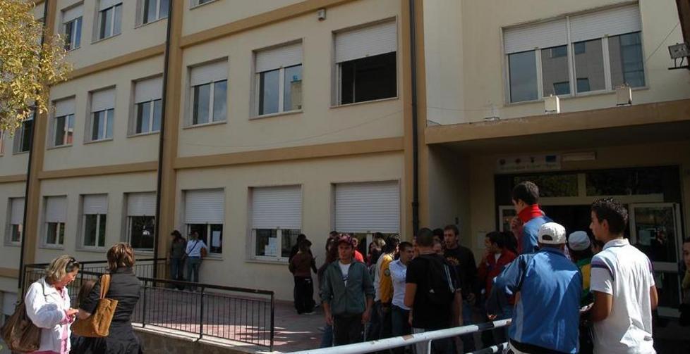 Allarme tagli, servizi scolastici a rischio 
