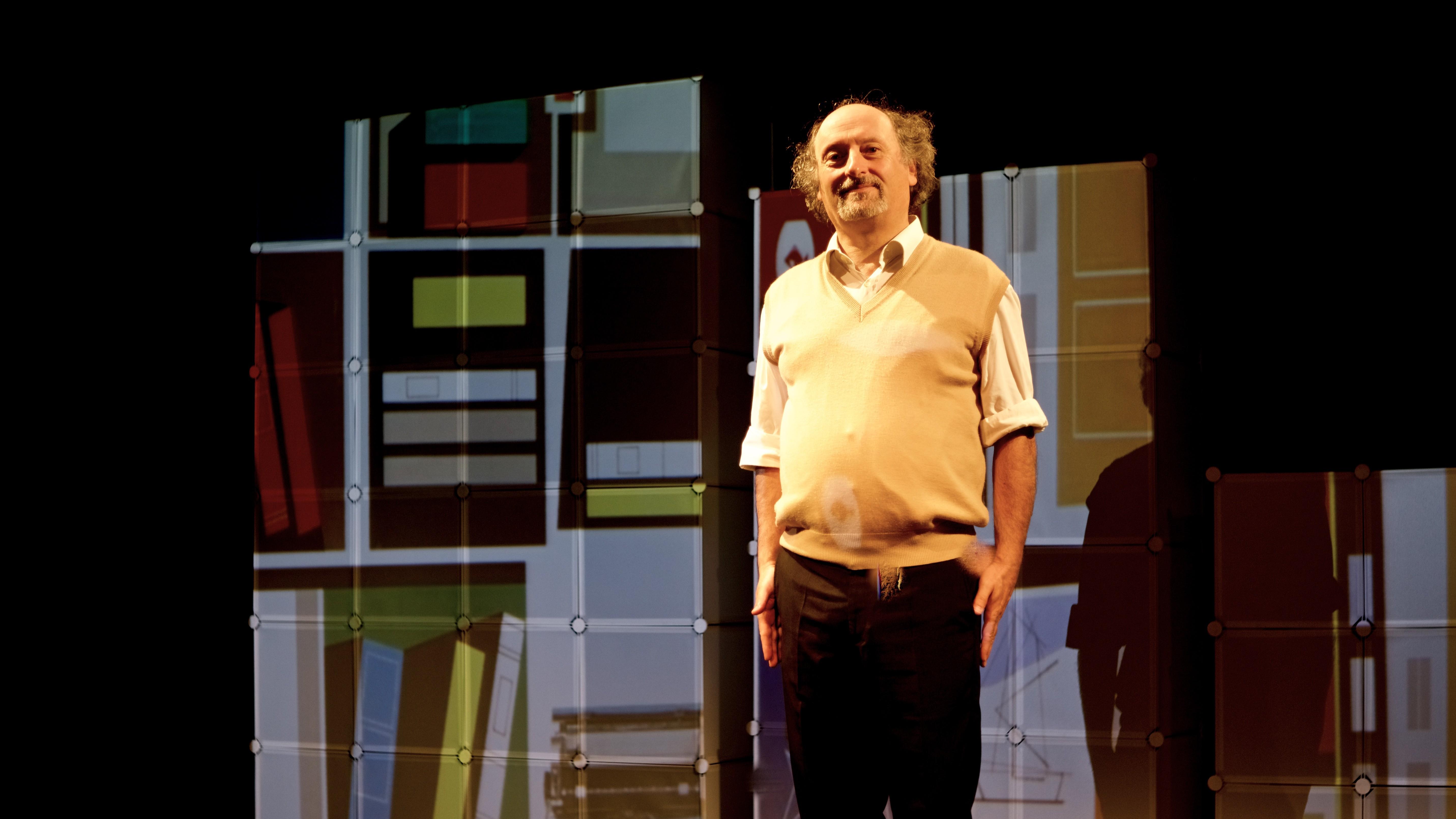 Antonio Cornacchione: «Olivetti imprenditore geniale. Berlusconi? Era il suo opposto»