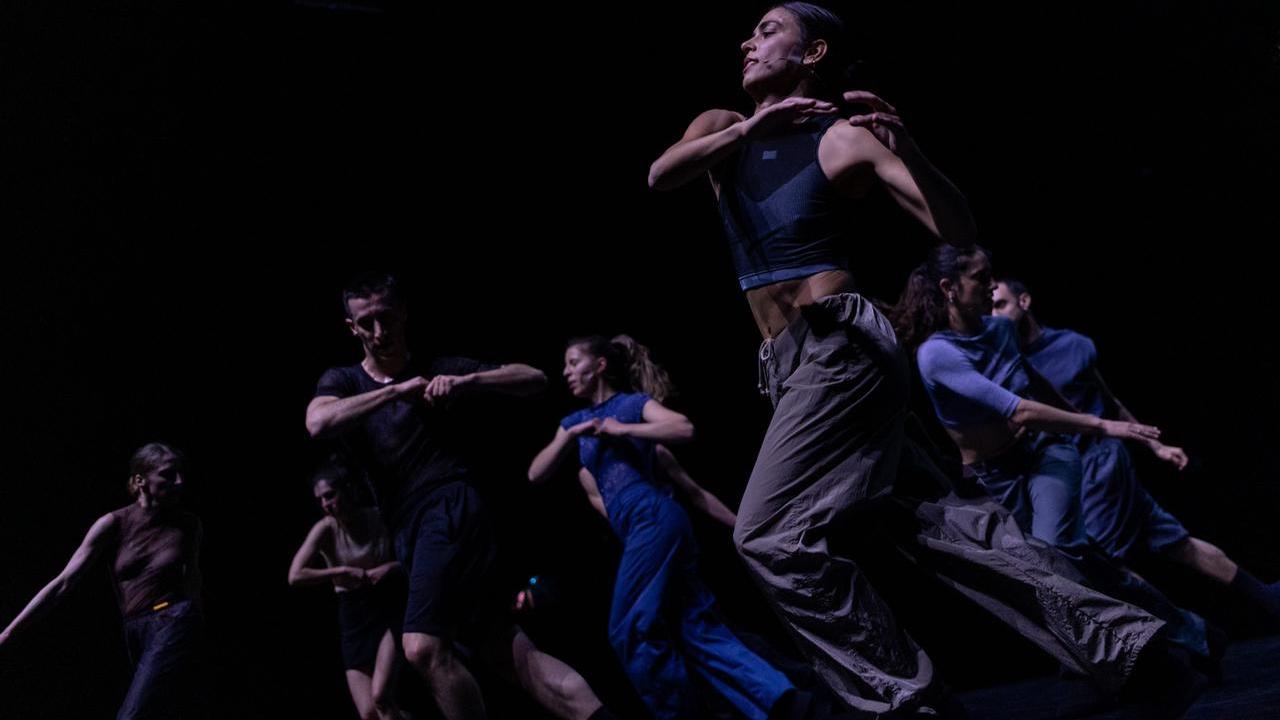 Christos Papadopoulos porta a Reggio Emilia “My Fierce Ignorant Step”