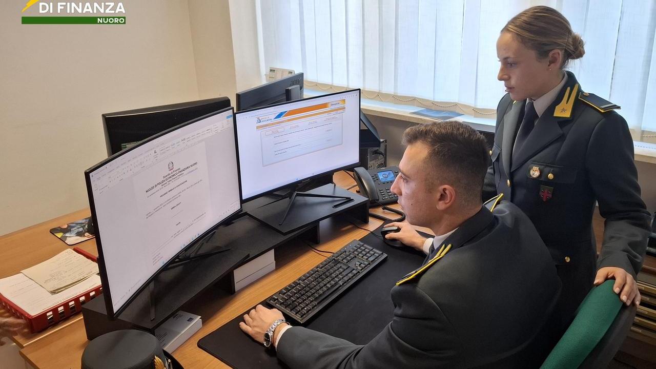 Visite mediche non autorizzate, ecco chi è la dottoressa indagata per truffa