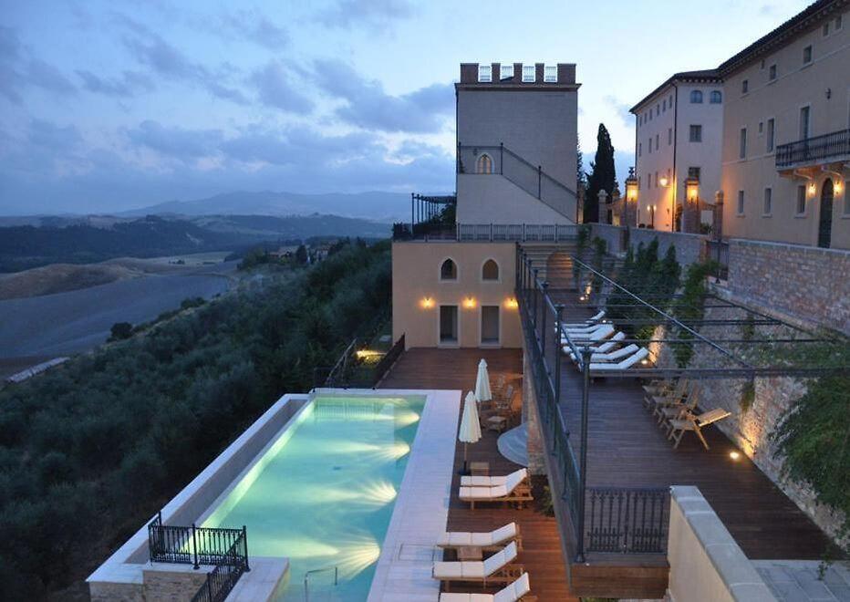 
	Il complesso della Fattoria Vicarello

