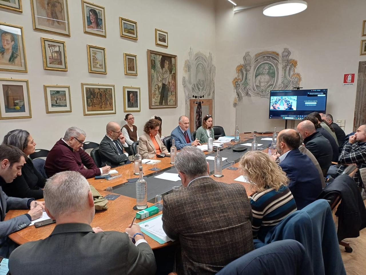 
	L'incontro in Comune

