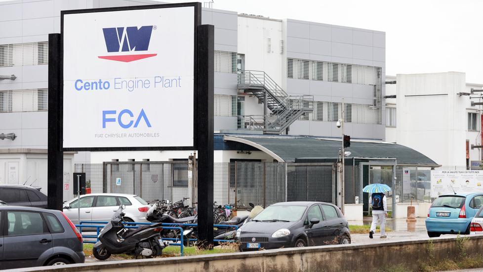 Ex Vm a Cento, sul cambio di contratto distanza tra azienda e sindacati