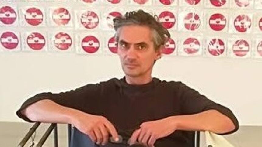 Livorno, nell’ex coltelleria Furlini si inaugura il temporary shop Clet mania<br type="_moz" />