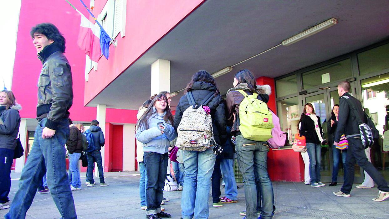 L'ingresso del Liceo classico Cicognini