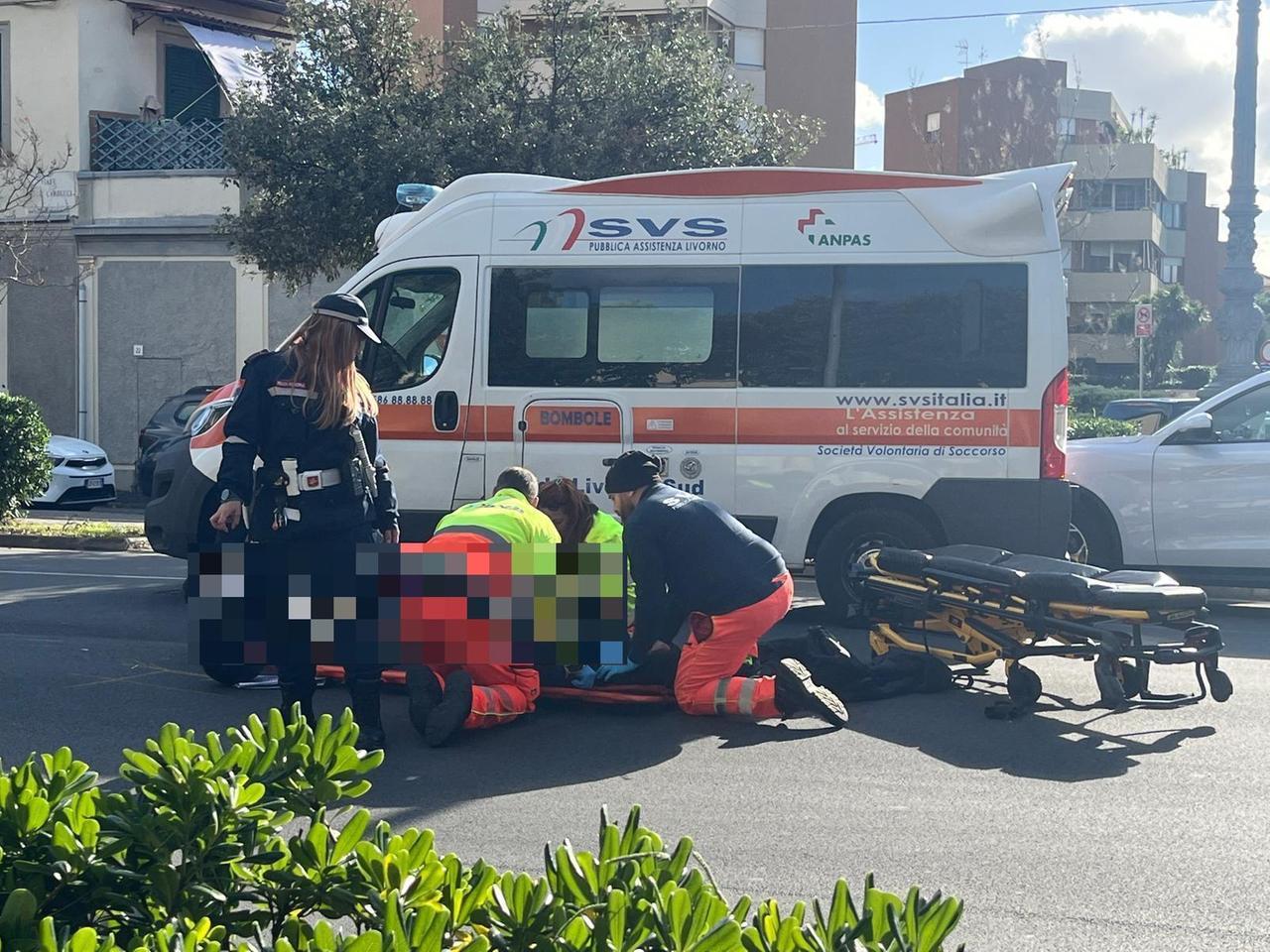 
	L'incidente in viale Carducci (foto Stick)

