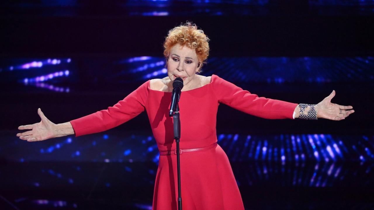 Ornella Vanoni a Sanremo nel 2023 (foto Lapresse)