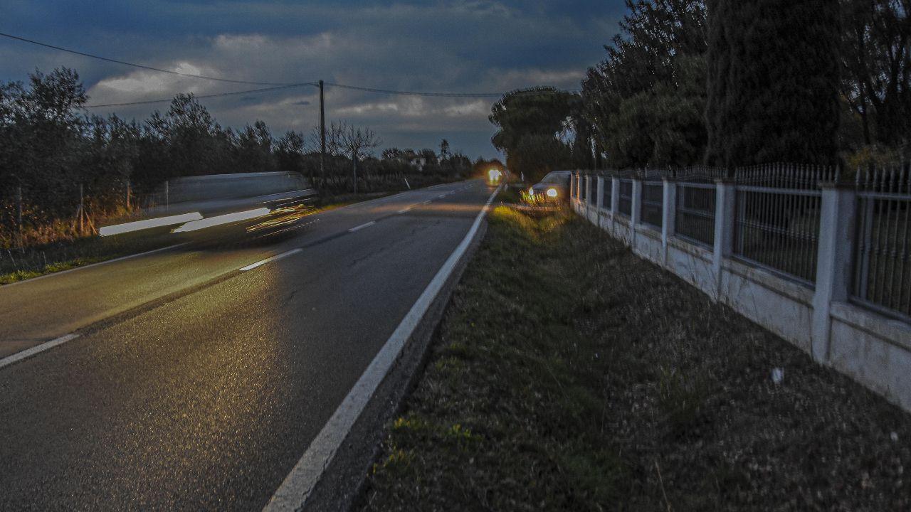 La strada dei Laghi nel tratto dov’è avvenuto l’incidente (foto Agenzia Bf)