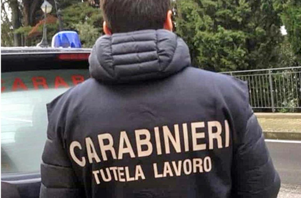 Non espone avvisi di valutazione dei rischi: denunciato titolare di un bar tabacchi