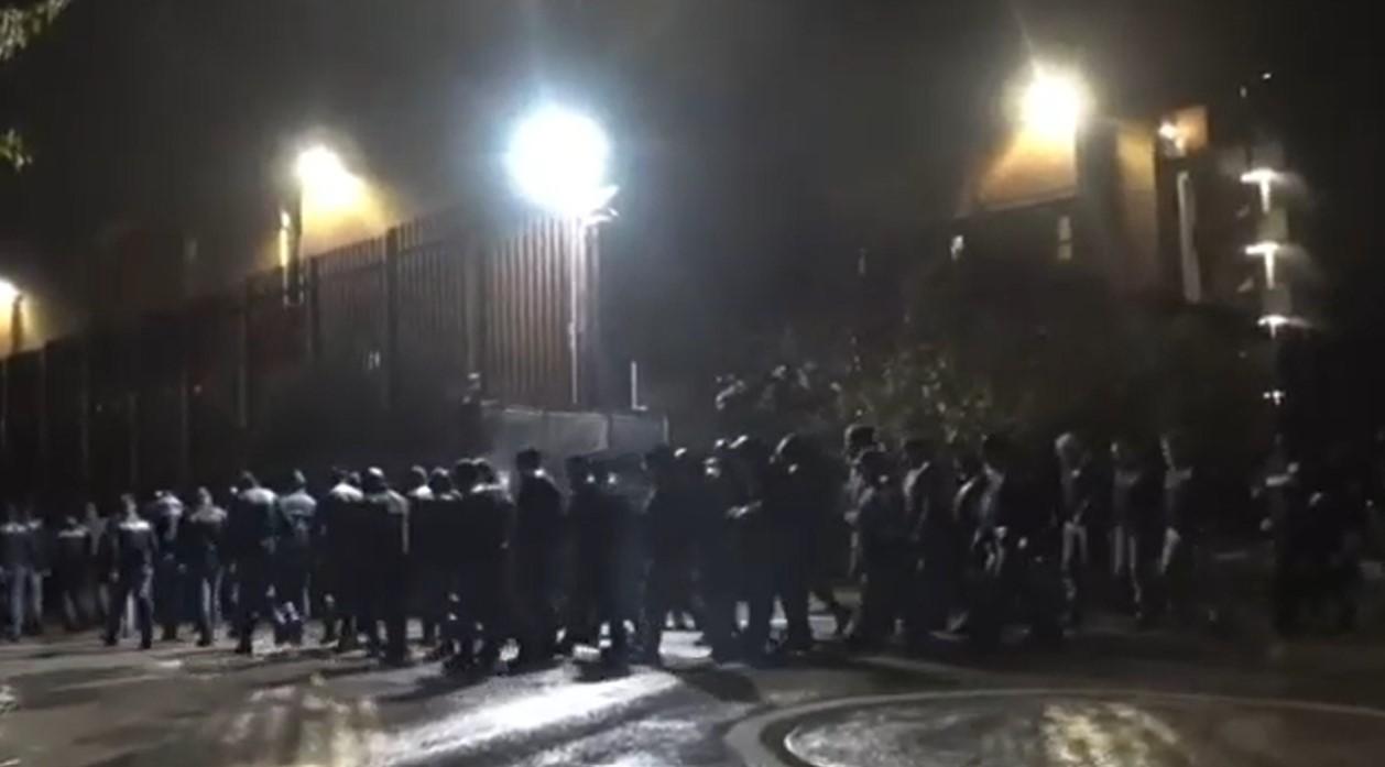 
	L'ingresso delle forze dell'ordine nel carcere della Dogaia

