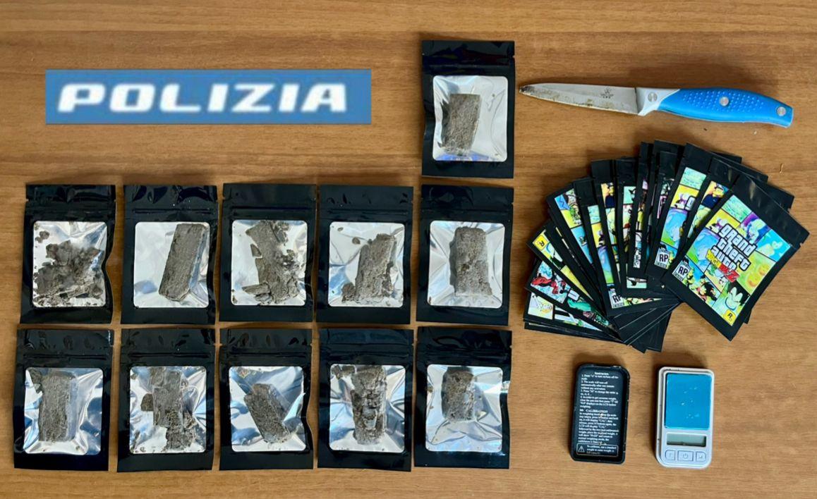 Spaccio di droga, arrestata una 24enne