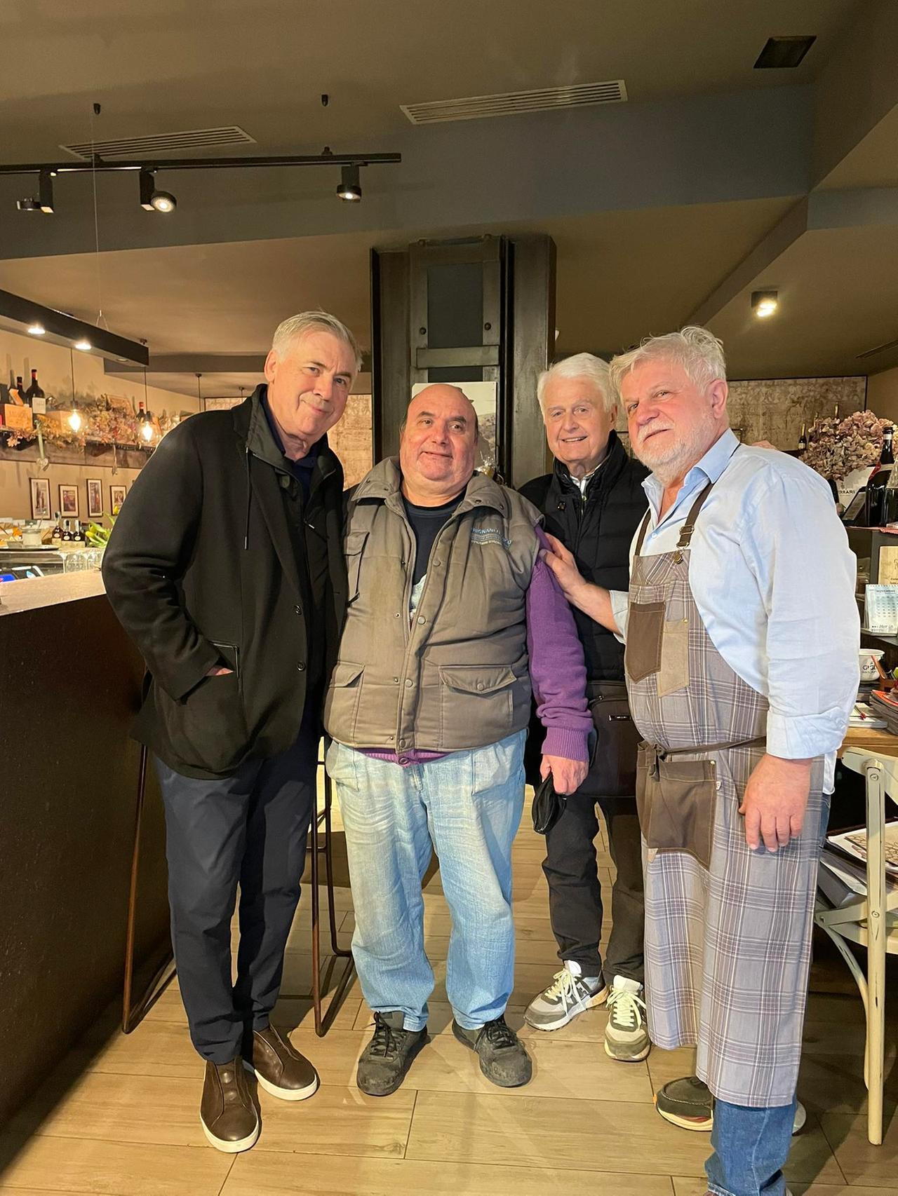 Carlo Ancelotti a Reggiolo: il ct del Brasile in paese per salutare gli amici di sempre