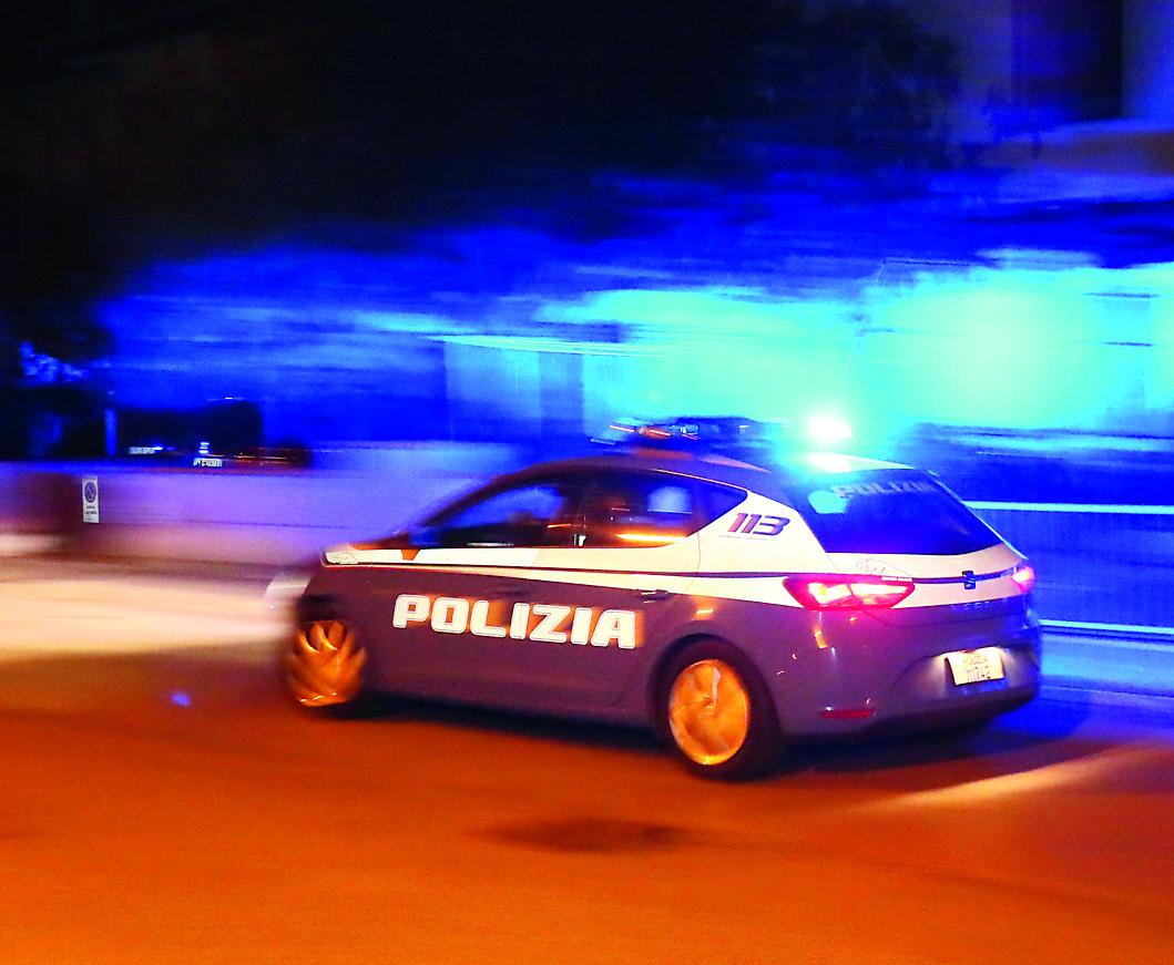 Ferrara, tentata violenza sessuale nella notte