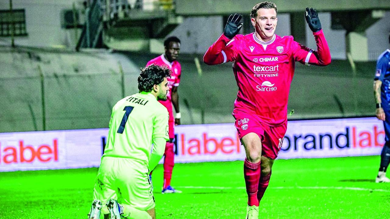 Carpi, che cuore: Rimini battuto 2-1, biancorossi con un uomo in meno