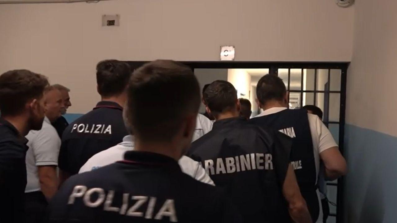 
	Il blitz nel carcere di Prato

