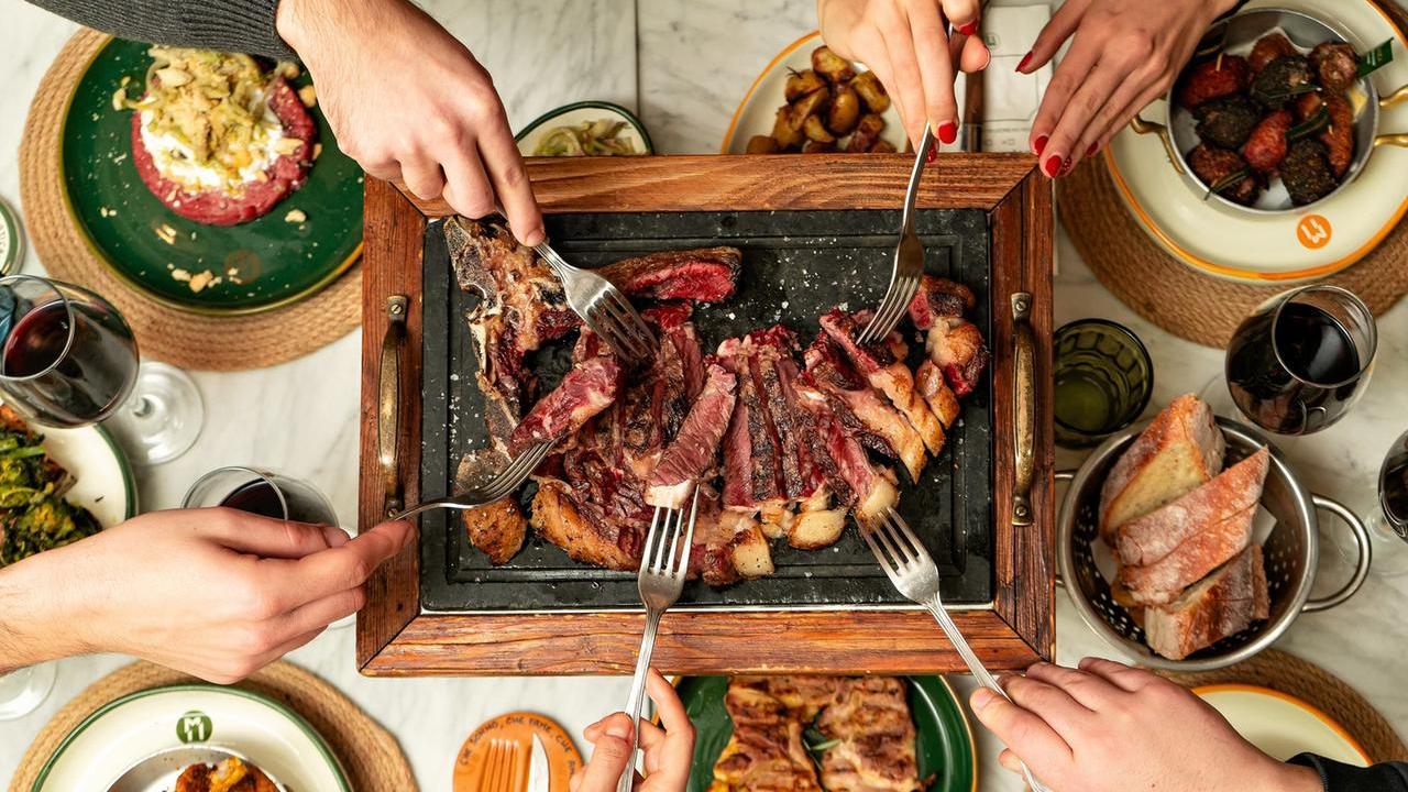 Il Mannarino sbarca a Reggio Emilia e punta sul centro storico: ecco dove aprirà le porte la macelleria-ristorante