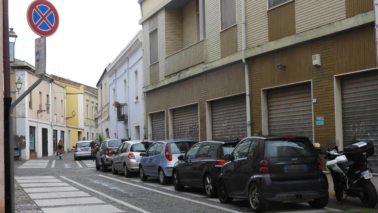 Oristano la Ztl in una via del centro