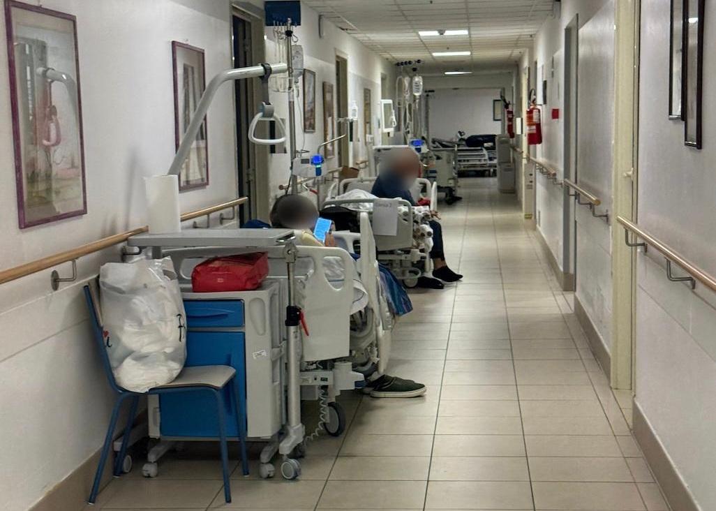Ospedale, emergenza infermieri: «Uno per venticinque pazienti»