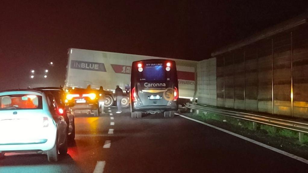 L'incidente (foto Dannati della Fi-Pi-Li)