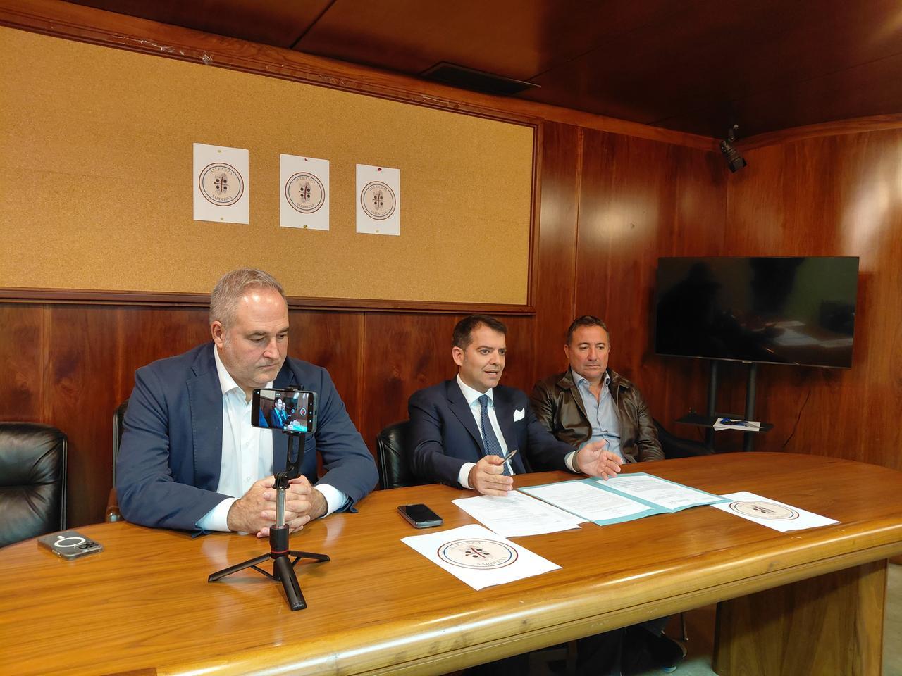 Assunzioni Forestas bloccate, Schirru: «La Regione spieghi cosa succede e dia tempi certi»