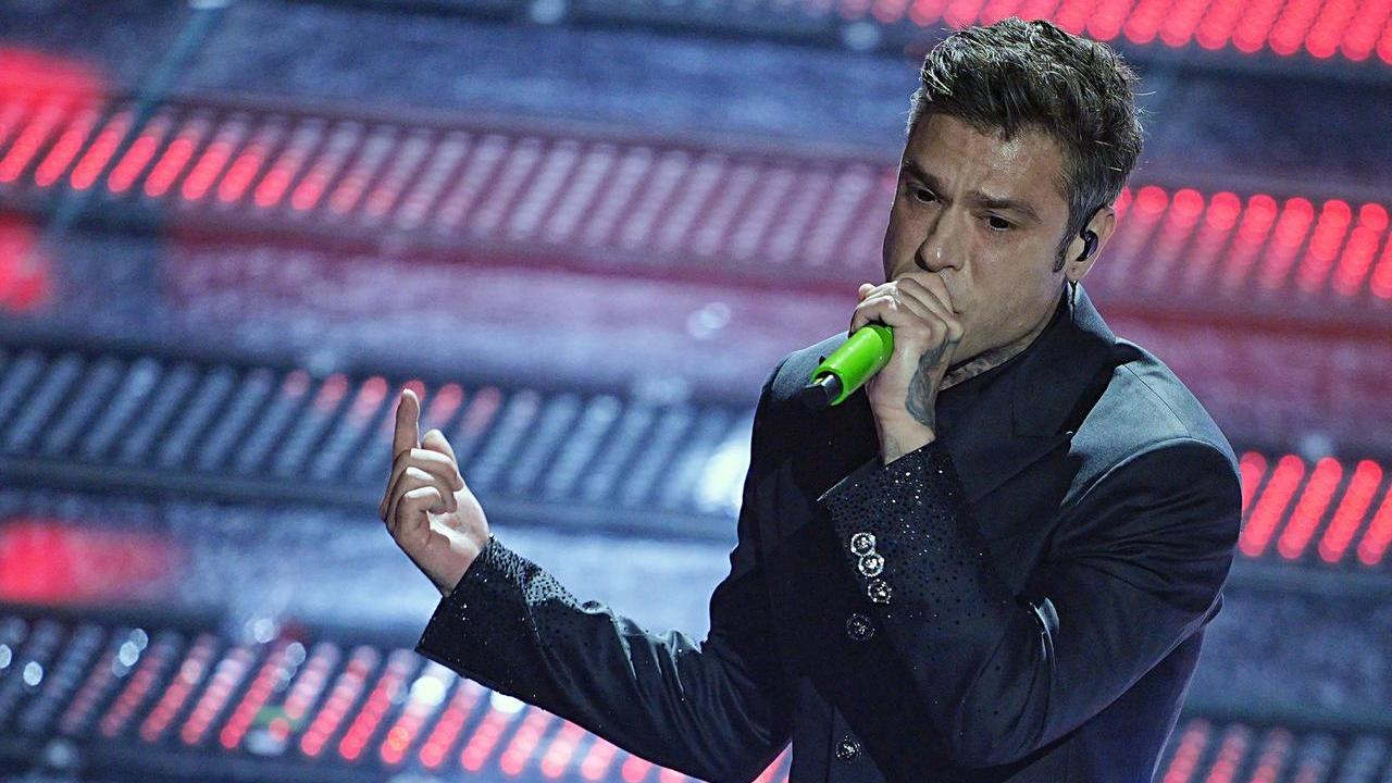Brindisi con Fedez al Capodanno in piazza