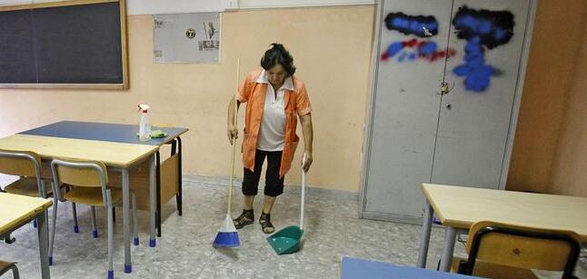 A breve il concorso personale Ata, Cisl: «Gli stessi giorni per tutti, chi rimarrà a scuola?»