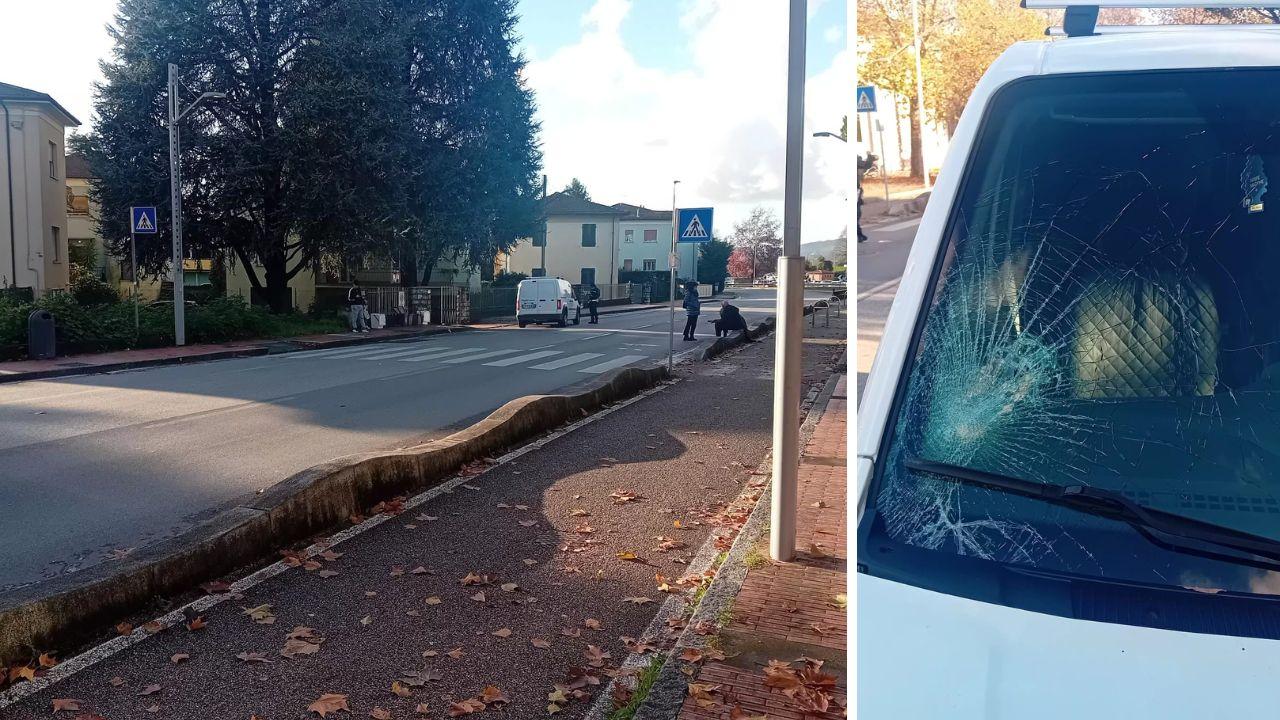 Il furgone che ha travolto la giovane e il parabrezza dopo l'urto